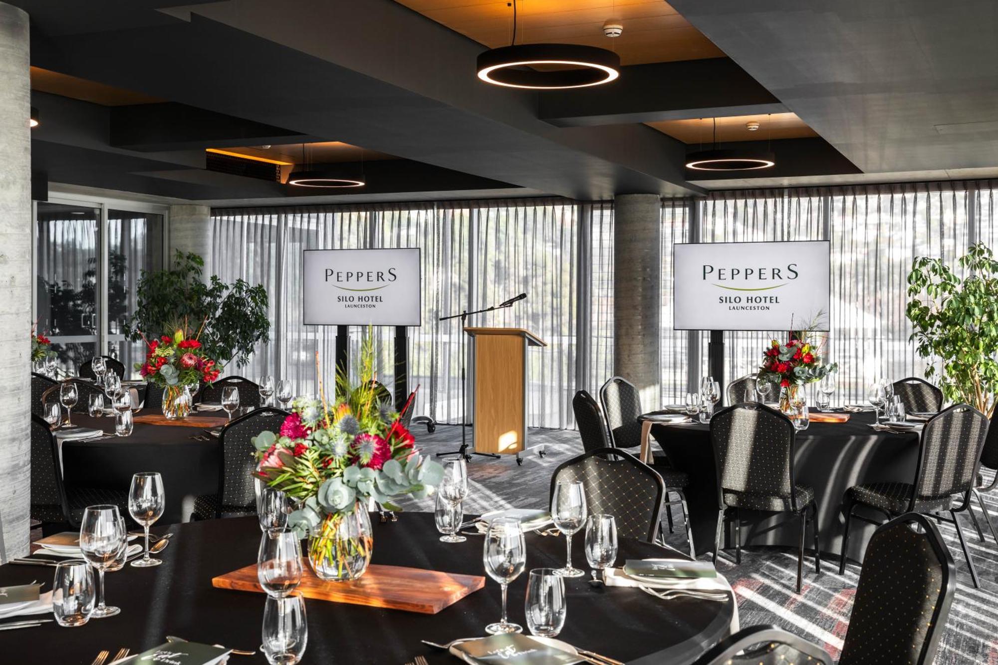 เป็ปเปอร์ส ไซโล ลอนเชสตัน Hotel ภายนอก รูปภาพ The Boardroom at Peppers Silo Hotel